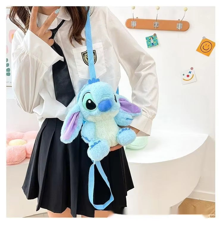 Mochila felpa Disney Stitch.